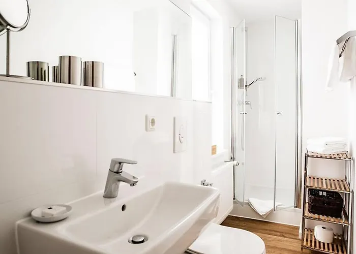 Krone Martinsthal מלון